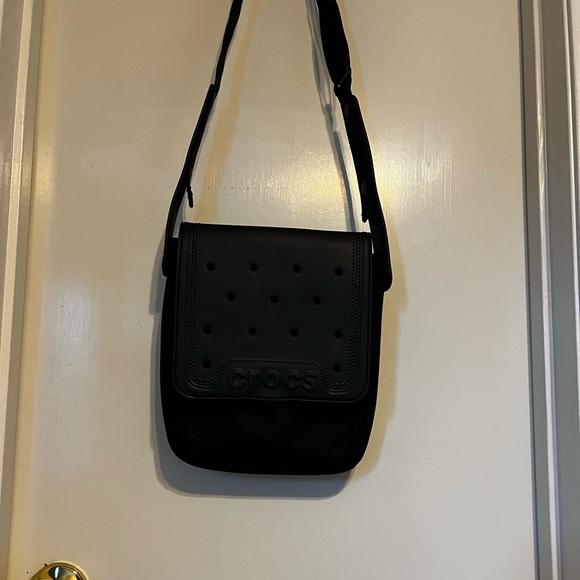 Crocs Classic Crossbody - Picture 6 of 6